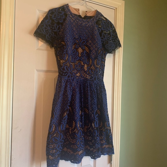 Beautiful blue and black lace dress - Picture 2 of 3